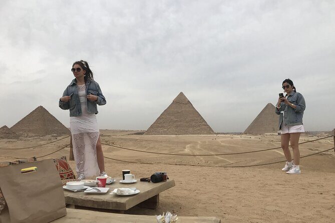 Full Day Guided tour to the Pyramids, Sphinx, Meidum And Dahshur - Logistics and Comfort