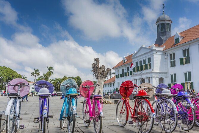 Full-Day Highlights of Jakarta Private Tour with Lunch - Jakarta Old Town: A Heritage Treasure