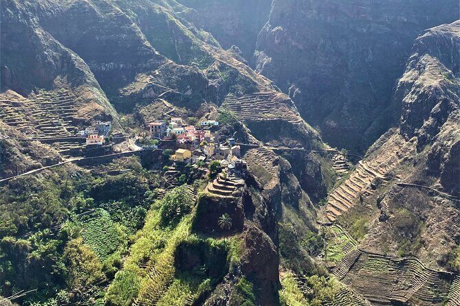 Full-Day Hiking Experience Ponta do Sol - Fontainhas - Cruzinha with Lunch - Key Points