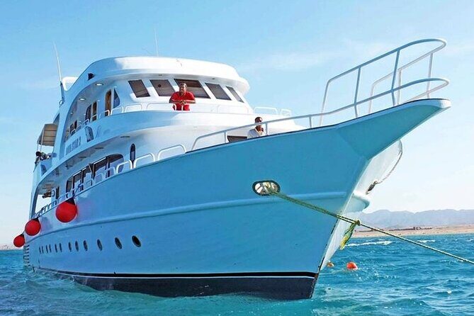 Full Day Hula Hula Island Sea trip, Water Sports, Lunch- Hurghada - A Complete Look at the Experience
