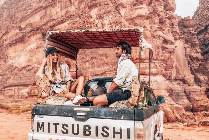 Full-Day Jeep Tour and Sleeping in cave Night Under the Stars - Lunch in the Desert