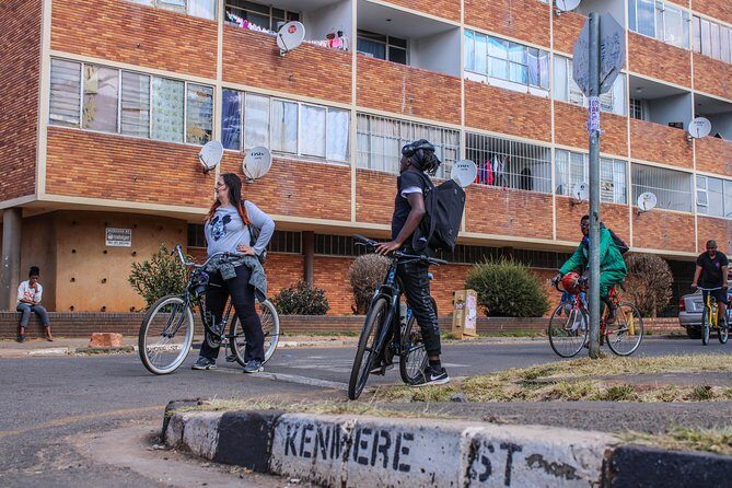 Full-day Johannesburg Bike Or Walking tour - With Transport - FAQ