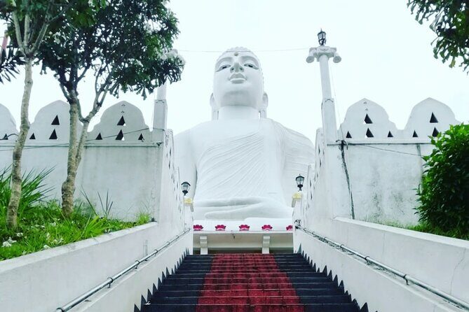 Full day Kandy walking tour with TUK TUK ride to Peradeniya gardens - A Complete Look at the Kandy Experience
