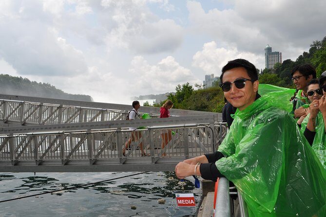 Full-Day Niagara Falls Tour from Toronto w/Boat/JBF/Tower - Who Should Consider This Tour?