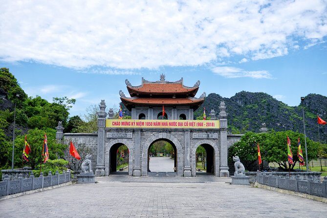 Full-Day Ninh Binh Highlights Tour from Hanoi - Optional: Hike to Lying Dragon Mountain