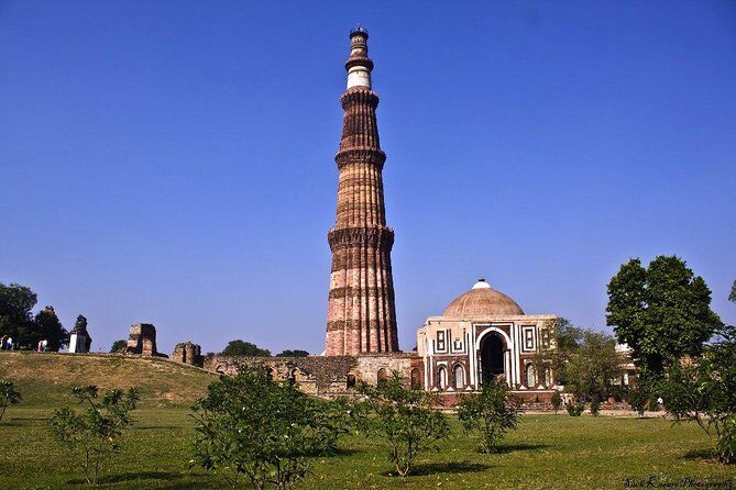 Full Day Old and New Delhi Private Tour with Guide - Exploring the Itinerary in Detail