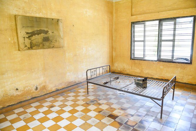 Full-Day Phnom Penh Sightseeing Tour & Killing Field - An In-Depth Look at the Tour Experience