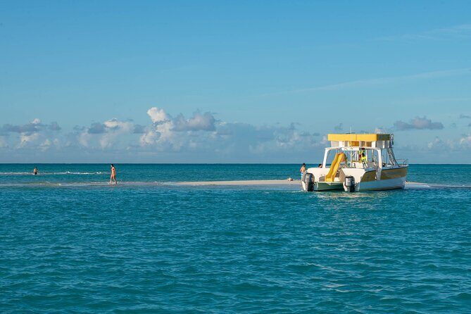 Full Day Private Boat Charter at Grace Bay, Providenciales - Key Points