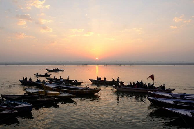 Full-Day Private Bodh Gaya Spirituality Tour from Varanasi - Authentic Experiences and Top-Notch Guides