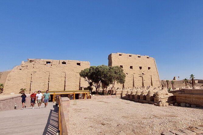 Full Day Private Guided Tour in Luxor - Exploring the Luxor Temples and Tombs
