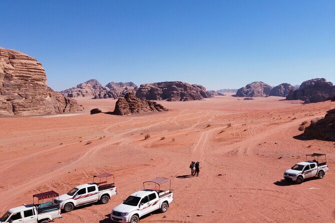 Full Day Private Jeep Tour in Wadi Rum - Authentic Experiences at Every Stop