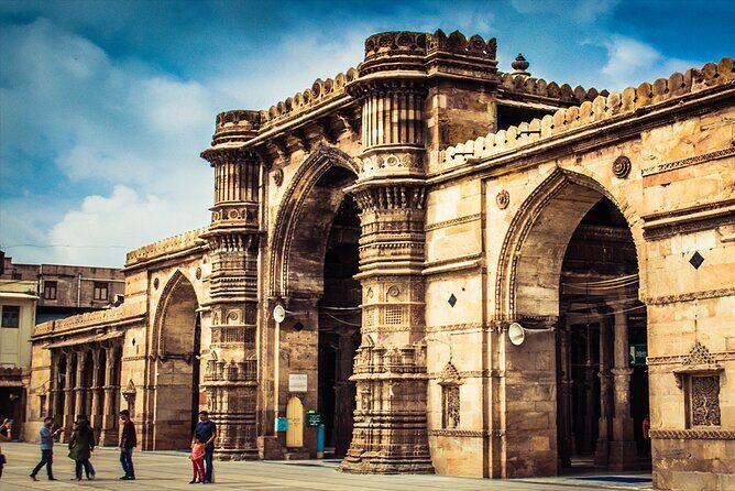 Full Day Private Sightseeing Tour of Ahmedabad - Detailed Breakdown of What You Can Expect