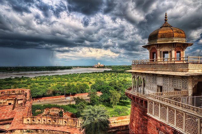 Full-Day Private Taj Mahal and Agra City Tour (All Inclusive) - A Day in Agra: What You Can Expect