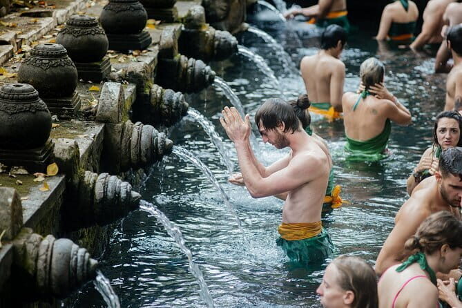 Full Day Private Tour from Tegenungan Waterfall to Tanah Lot - Tanah Lot Temple: Bali’s Most Iconic Sunset Spot