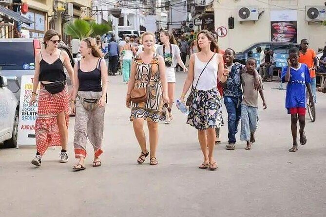 Full-Day Private Tour in Zanzibar with Cooking Class - Starting at the Old Fort: Stepping Back in Time