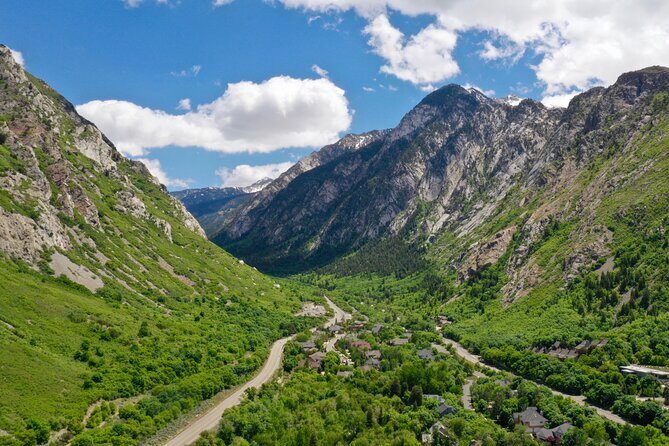 Full-Day Private tour through the Rocky Mountains - Key Points