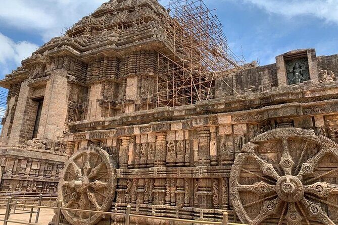 Full Day Private Tour to Konark Temple and Puri from Bhubneswar - Who Should Consider This Tour?