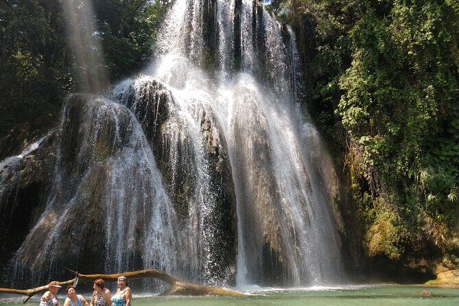 Full Day Private Tour to Puente de Dios and Tamasopo - An In-Depth Look at the Tour Experience