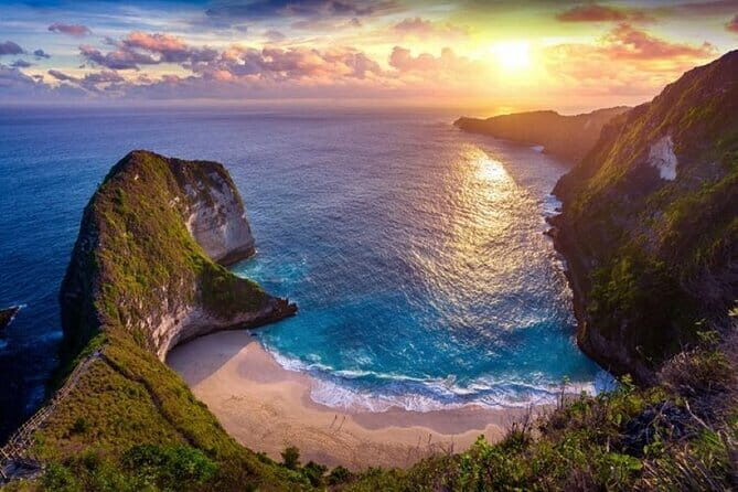 Full Day Private Tour to Ubud Waterfall and Uluwatu Sunset - The Sum Up