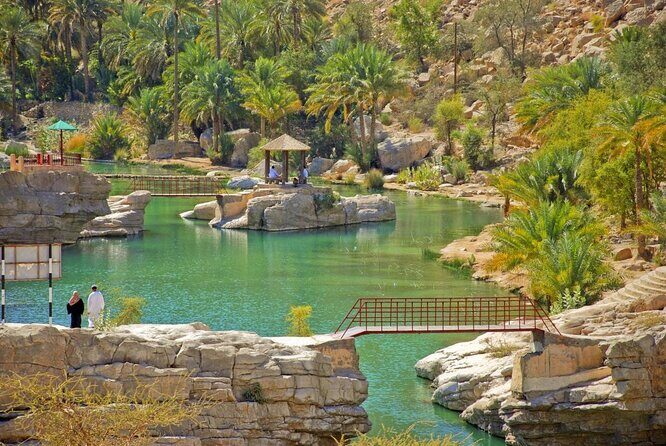 Full-Day Private Wadi Tiwi Adventure - An Authentic Taste of Oman’s Natural Beauty