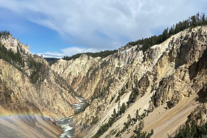 Full Day Private Wildlife/Geyser Tour from West Yellowstone - Who Should Consider This Tour?