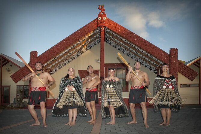 FULL DAY ROTORUA TOUR - Fully Customisable 13 hours Unlimited KMS - Key Points