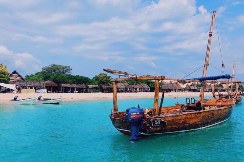 Full-Day Safari Blue with Snorkeling & Island BBQ - FAQ