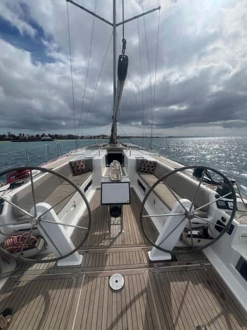 Full day sailing boat in Sal, Cape Verde:taste the Atlantic! - Key Points