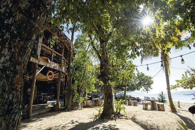 Full Day Seven Miles Beach and Rick's Café with Entrance Included - FAQs