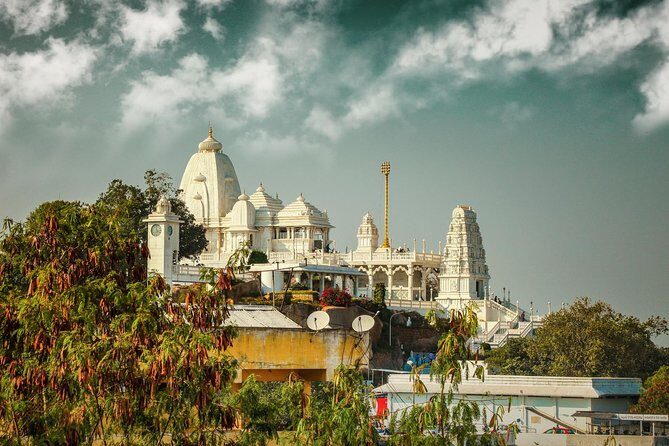 Full Day Sightseeing Tour of Hyderabad - FAQs
