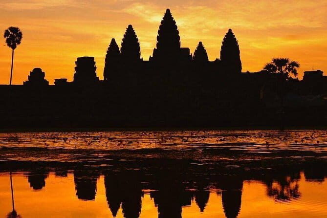 Full Day Small Group Tour & Sunset in Angkor Area from Siem Reap - Who Should Book This Tour?