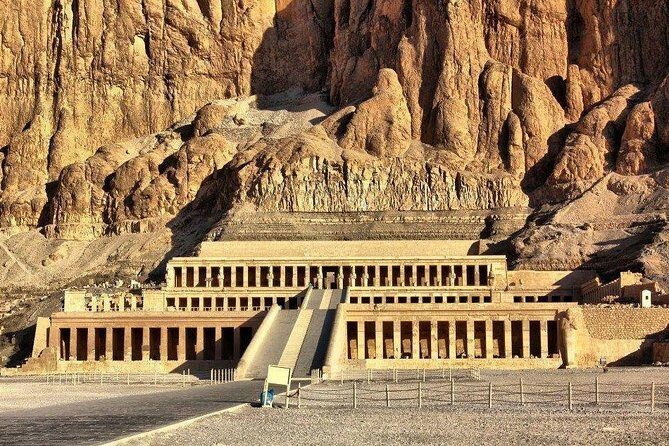 Full Day Tour: East And West Banks Of Luxor - Crossing Over to the East Bank: Temples and the Heart of Luxor