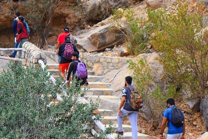 Full Day Tour from Wakan to Jebel Akhdar Trekking - The Itinerary: What to Expect