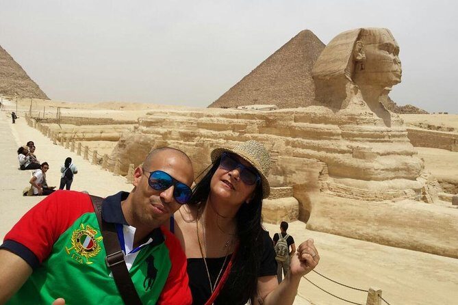 Full Day Tour Giza Pyramids, Sphinx, Egyptian Museum and Khan El Khalili Bazaar - FAQ
