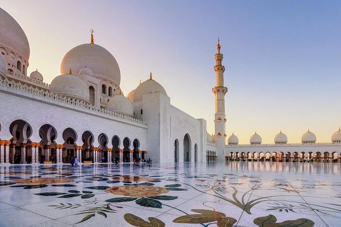 Full-Day Tour of Abu Dhabi from Dubai, Sheikh Zayed Grand Mosque - The Heart of the Tour: Sheikh Zayed Grand Mosque