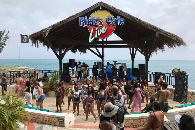 Full Day Tour of Negril Beach: Margaritaville & Rick's Cafe Live - The Beauty of the Journey from Montego Bay to Negril