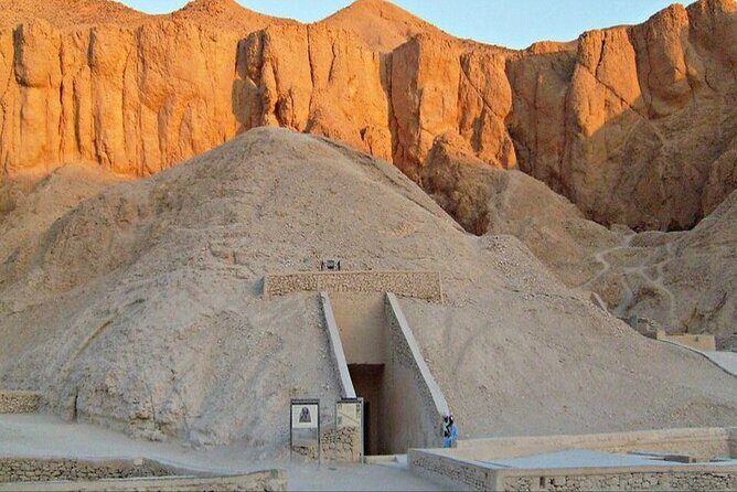 Full Day Tour of the West and East Banks of Luxor - Exploring Luxor’s Twin Sides: What’s Included and What to Expect