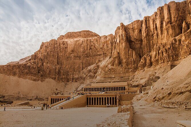 Full Day Tour of the West and East Banks of Luxor - Exploring the Sites: Details and Insights