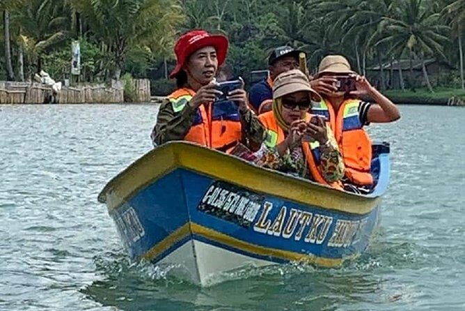 Full Day Tour Pacitan-East java departure from Yogyakarta:Beaches,cave,and River - Whats Included and Whats Not