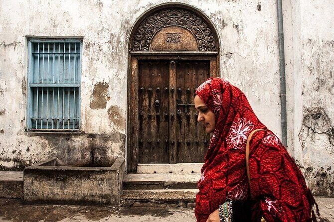 Full Day Tour Stone Town (City tour)+Prison Island and Spice Farm - Key Points