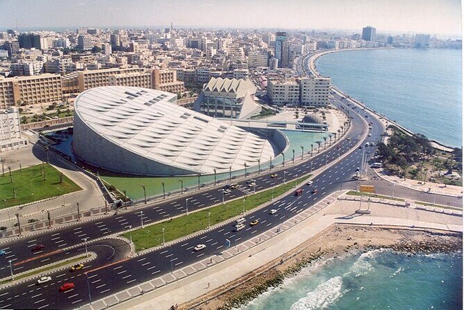 Full Day Tour To Alexandria From Cairo - Pompey’s Pillar: A Roman Landmark