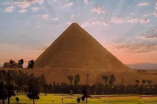 Full day tour to Giza Pyramids, Sakkara and Memphis - Exploring the Giza Pyramids and Sphinx