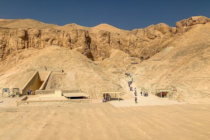 Full-Day Tour to Luxor West Bank includes 5 Sightseeings - Practical Details: What to Expect