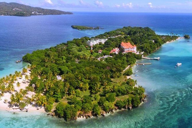 Full day tour to samana bay from punta cana - Visiting Cayo Levantado – Bacardi Island