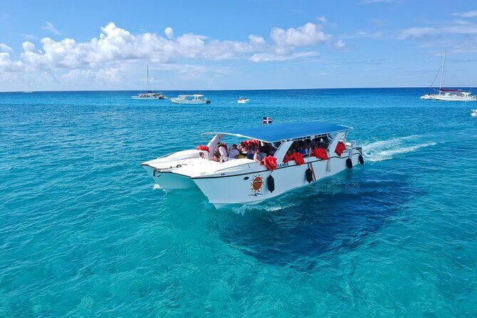 Full-Day Tour to Saona Island Sailing with Lunch and Beverages - Food, Drinks, and Cost-Value Analysis
