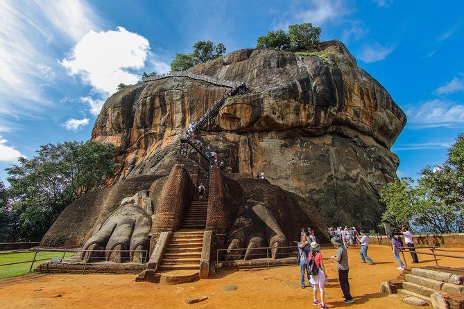 Full Day Tour to Sigiriya & Dambulla from Negombo - An In-Depth Look at the Tour Experience