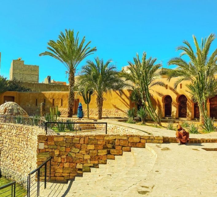 Full-Day Trip Jeep Sahara Desert with Lunch and Camel Ride - Who Should Consider This Tour?