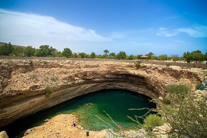 Full-Day Wadi Shab and Bimmah Sinkhole Tour - Authenticity and Value