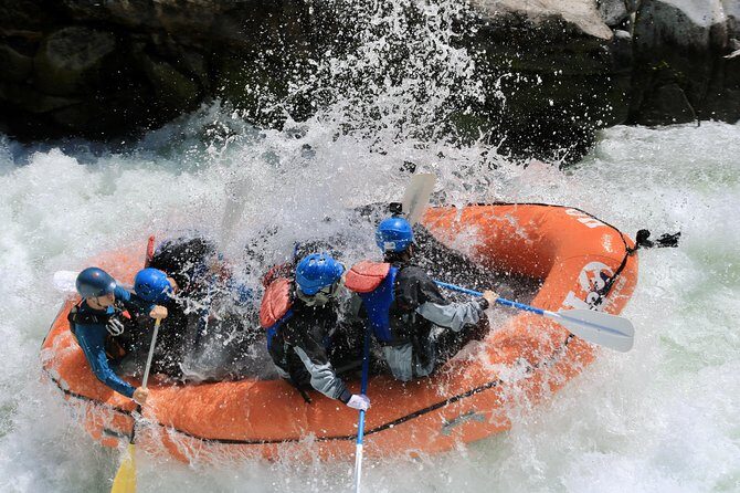 Full-Day Whitewater Rafting Trip on Middle Fork from Auburn (Class 3-4) - An Introduction to the Middle Fork Rafting Experience