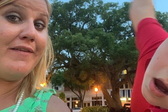 Fun City Scavenger Hunt in Boulder by Wacky Walks - Who Will Love This?